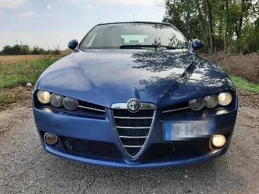 Transport: Alfa Romeo 159 hauba kod 275A. Alfa Romeo 159 hauba kod 275A Kontakt — 2