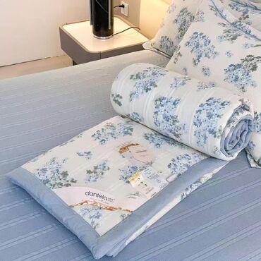 Одеяла и пледы: Комплект одеяла и подушки, Новый, Все сезоны — 3