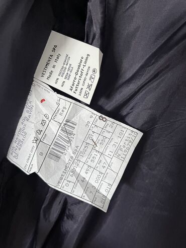 Sakoi: Giorgio Armani, M, Viskoza, Jednobojni — 4