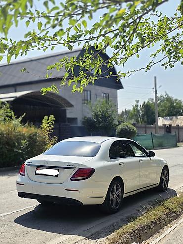 Mercedes-Benz: Mercedes-Benz E-Class: 2017 г., 2 л, Робот, Дизель, Седан — 4