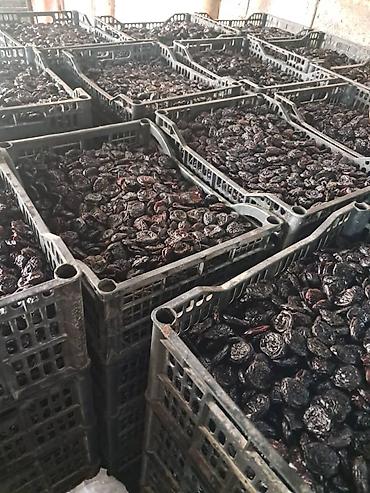 Сухофрукты, орехи, снеки: Чернослив без косточки, сушёный - Натуральные сушёные сливы, без — 1