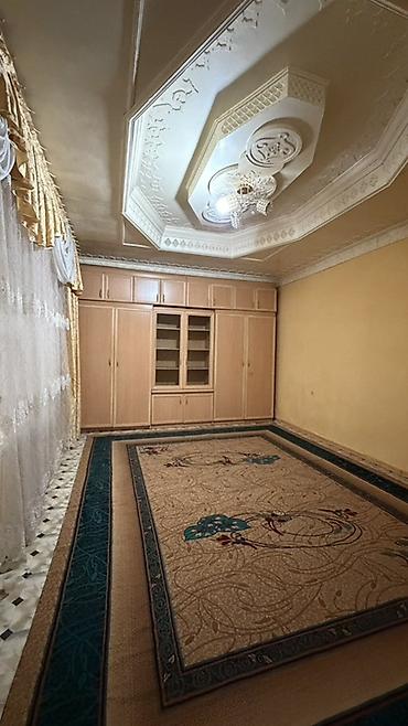 Продажа коттеджей и домов: Сдаётся в долгосрочную аренду просторный жилой дом из 6 комнат — 7