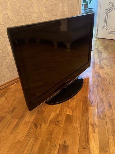 İşlənmiş Televizor Samsung 82" Ünvandan götürmə