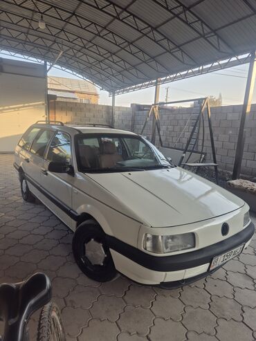 митсубиси челенжер: Volkswagen Passat: 1990 г., 1.8 л, Механика, Бензин, Универсал