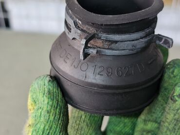 Трубки, патрубки, шланги: Патрубок Volkswagen 2004 г., Б/у, Оригинал, Германия — 3