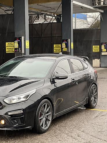 Kia: Kia Ceed GT: 2018 г., Автомат, Бензин, Хэтчбэк — 3