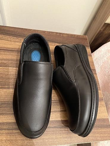 dəri palto: Məhsul: Kişi loafer ayaqqabısı –40 razmer 1 defe geyinilib razmer — 2