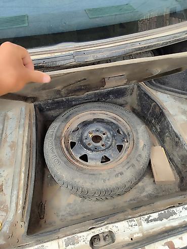 Audi: Audi 100: 1988 г., 2.3 л, Ручные, Бензин, Седан — 9