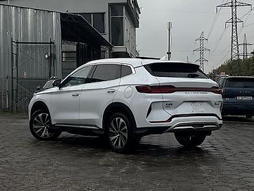 byd гибрид кроссовер: BYD Song Plus: 2023 г., 1.5 л, Вариатор, Гибрид, Кроссовер — 2
