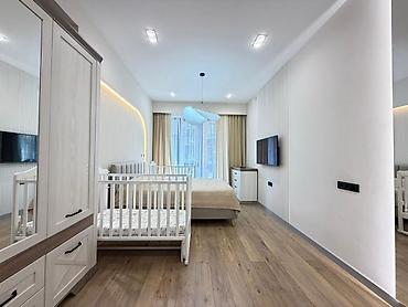 Продажа квартир: 3 комнаты, 115 м², 3 этаж — 7