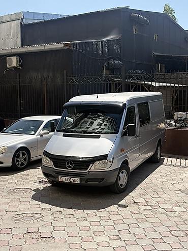 дви: Mercedes-Benz Спринтер: 2004 г., 2.7 л, Автомат, Дизель, Фургон — 5