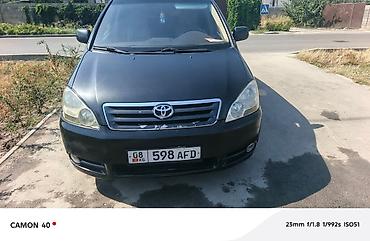 d 4d: Toyota Avensis Verso: 2004 г., 2 л, Механика, Дизель, Минивэн — 2