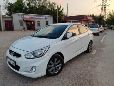 продаю авто в аварийном состоянии: Hyundai Accent: 2019 г., 1.4 л, Вариатор, Бензин, Седан