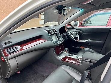 Toyota: Toyota Crown: 2010 г., Гибрид, Седан — 4