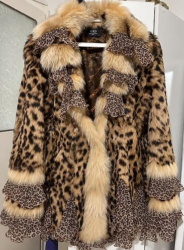 Jakne, Kaputi, Prsluci: Balenciaga bundaa sa animal printom i volanima za xs/s broj. - Model — 3