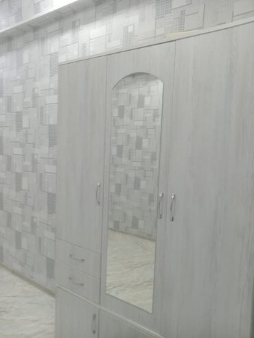 Uzunmüddətli kirayə mənzillər: Xırdalan İcra Hakimiyyətinin yanında 3 otaqlı 130kv. 600 manat əşyalı — 9