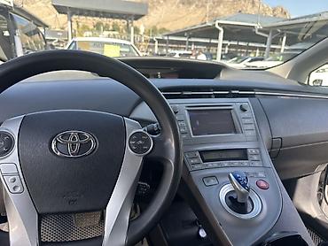 Toyota: Toyota Prius: 2015 г., 1.8 л, Автомат, Гибрид, Хэтчбэк — 10