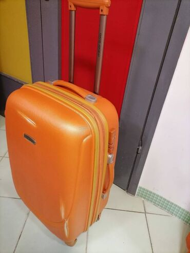 narandžasta haljina: Kofer veći tvrdi DAVID JONES oko 65 /40/25 na 4 točkića ispravan