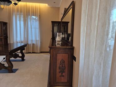 Bağ divan və kreslo dəstləri: İşlənmiş, Jurnal masası, 2 kreslo, Divan, Rumıniya — 14