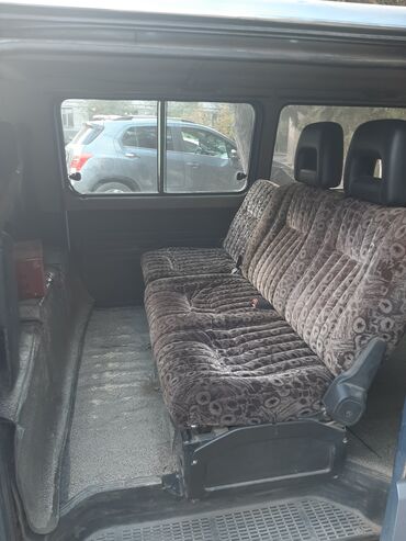 Mitsubishi: Mitsubishi L300: 1990 г., 2 л, Механика, Бензин, Минивэн — 5