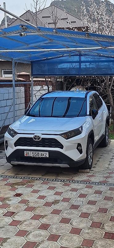 Toyota RAV4: 2020 г., Кроссовер lalafo.kg да — 1 Toyota RAV4: 2020 г., Кроссовер — 1