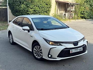 geeli coolray: Toyota Corolla: 2021 г., 1.8 л, Вариатор, Гибрид, Седан — 3
