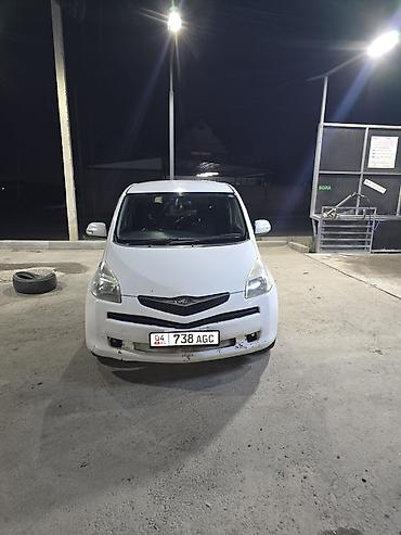 Toyota Ractis: 2005 г., 1.5 л, Бензин at lalafo.kg Toyota Ractis: 2005 г., 1.5 л, Бензин