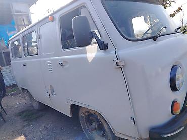 4 tekerlekli motor atv: UAZ-452 “Buxa” mikroavtobus - Kuzov: ağ rəngli, ikiqat arxa qapı, ön — 5