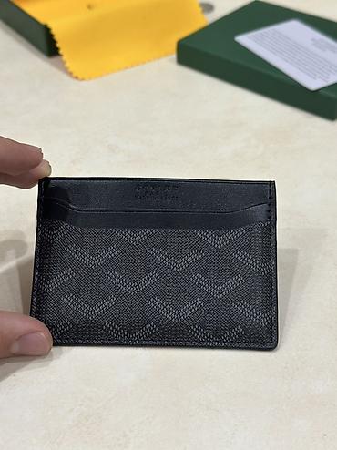 Картхолдеры: Карточница Goyard, компактная и тонкая. Характеристики: - Материал — 18