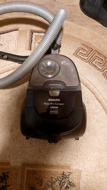 vakkum: PHILIPS PowerPro Compact tozsoran - Güc: 1800 W – güclü sorucu — 2
