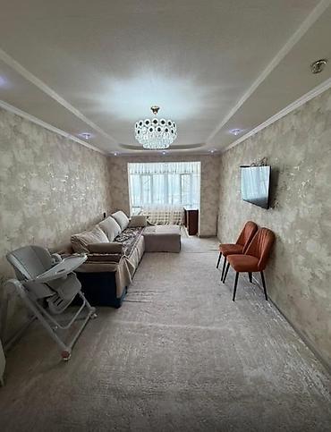 хата в оше: 🏡 Продается 2-комнатная квартира! 📍 Адрес: г. Ош, район Дома Быта — 4