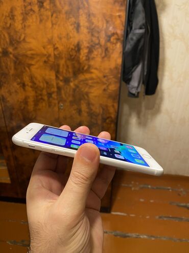 Apple iPhone: IPhone 8 Plus, 64 GB, Ağ, Barmaq izi — 7