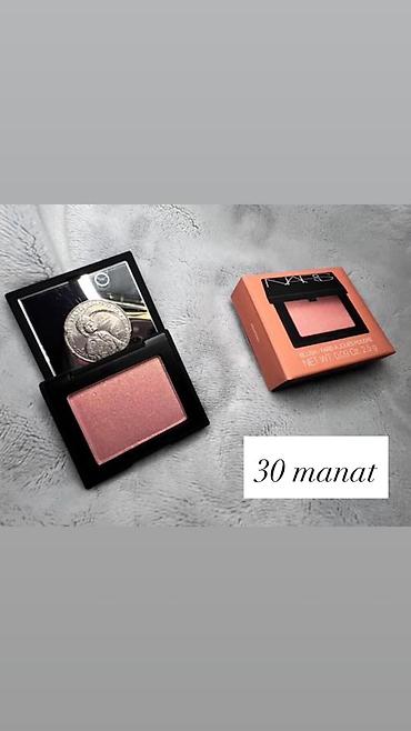 NARS yanaq qızartısı (blush) - Rəng: çəhrayı-şaftalı alt tonlu, incə