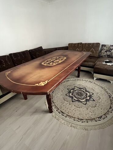 мияхкий диван: Диван и стол вместе 15000с