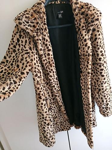 Bundica XL(42), moze i za 44, po merama! Dimenzije: ramena 48cm Po