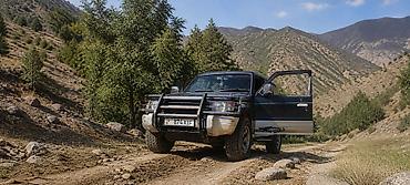 жалабат машина: Mitsubishi Pajero: 1999 г., 2.5 л, Кол менен иштөөчү, Дизель, Жол тандабас — 2
