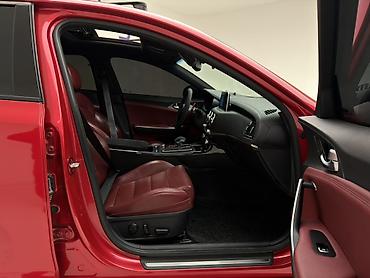 Kia: Kia Stinger: 2021 г., Фастбек — 16