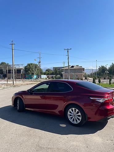 камри 75 2022: Toyota Camry: 2018 г., Автомат, Бензин, Седан — 5
