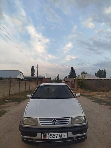 wolksvagen vento: Volkswagen Vento: 1992 г., 1.8 л, Механика, Бензин, Седан — 1