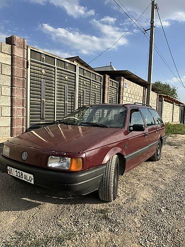 Volkswagen: Volkswagen Passat Variant: 1989 г., 1.8 л, Механика, Бензин, Универсал — 2