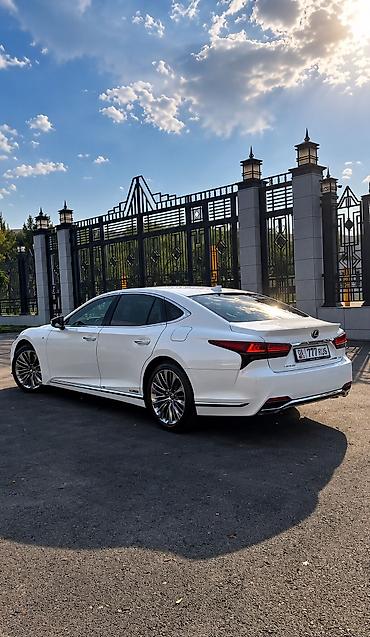 рав 4 гибрид: Lexus LS: 2022 г., 3.4 л, Автомат, Гибрид — 2