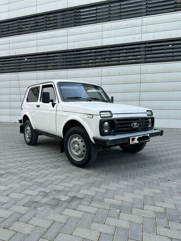 ВАЗ (ЛАДА): ВАЗ (ЛАДА) 4x4 Нива: 2007 г., 1.7 л, Механика, Бензин, Внедорожник