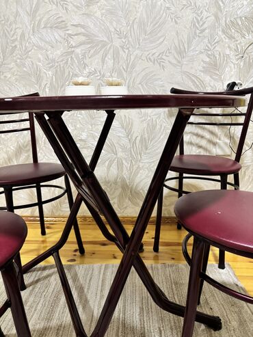 Masa və oturacaq dəstləri: Mətbəx üçün stol və stul dəsti İdeal vəziyətdədi yeni almışıq Tam -da lalafo.az — 11 Masa və oturacaq dəstləri: Mətbəx üçün stol və stul dəsti İdeal vəziyətdədi yeni almışıq Tam — 11