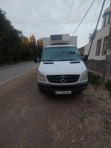бишкек мото: Жеңил жүк ташуучу унаа, Mercedes-Benz, Стандарт, 1ге чейин т, Колдонулган