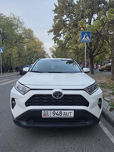 outback 2019: Toyota RAV4: 2021 г., Бензин, Кроссовер — 1