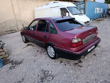 каракол машына: Daewoo Nexia: 2005 г., 1.5 л, Механика, Бензин, Седан
