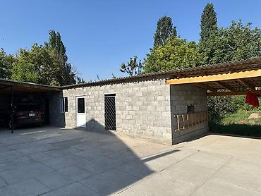 Продажа коттеджей и домов: 6 комнат и более, 184 м², Бишкек — 17