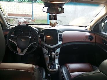 scooter elektrikli: Chevrolet Cruze sedan – ağ rəng - Güclü və qənaətcil sedan, şəhər və — 5