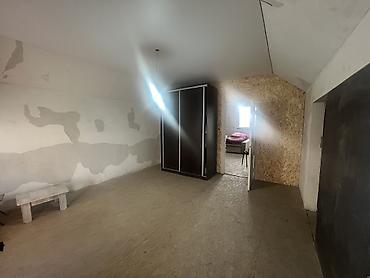 Продажа коттеджей и домов: Продается дом, 5 соток в Пишпеке Внутри участка 3 здания жилых и 2 at lalafo.kg — 19 Продажа коттеджей и домов: Продается дом, 5 соток в Пишпеке Внутри участка 3 здания жилых и 2 — 19