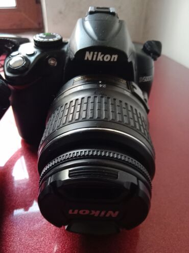Фотоаппараты: СРОЧНО!!! Продаю фотоаппарат Nikon D5000 2010 года выпуска, состояние